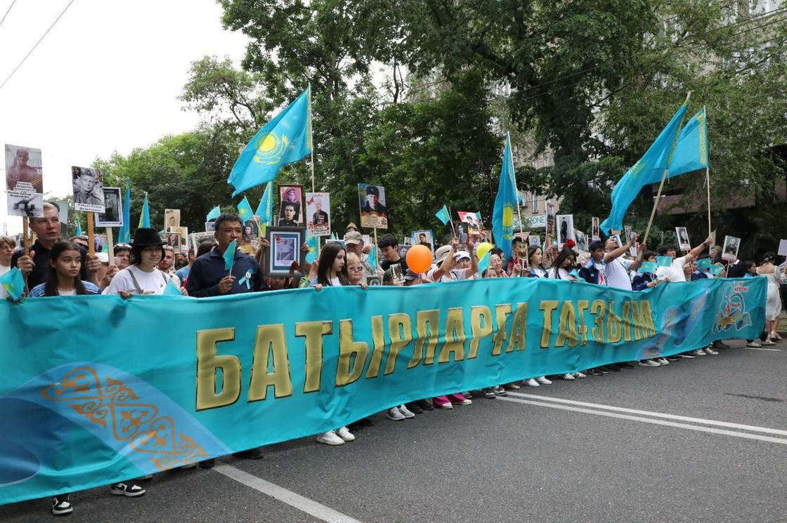 Акция «Батырларға тағзым» Акция «Батырларға тағзым»