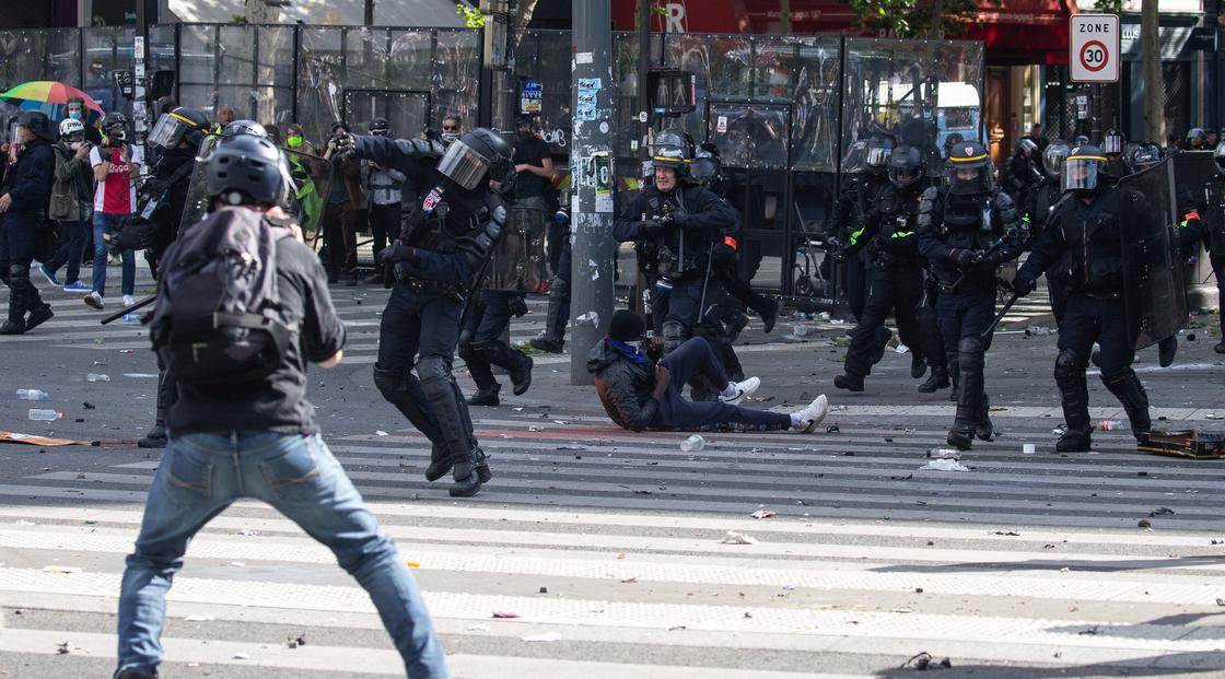 Массовые беспорядки с участием чеченцев произошли во Франции (видео)