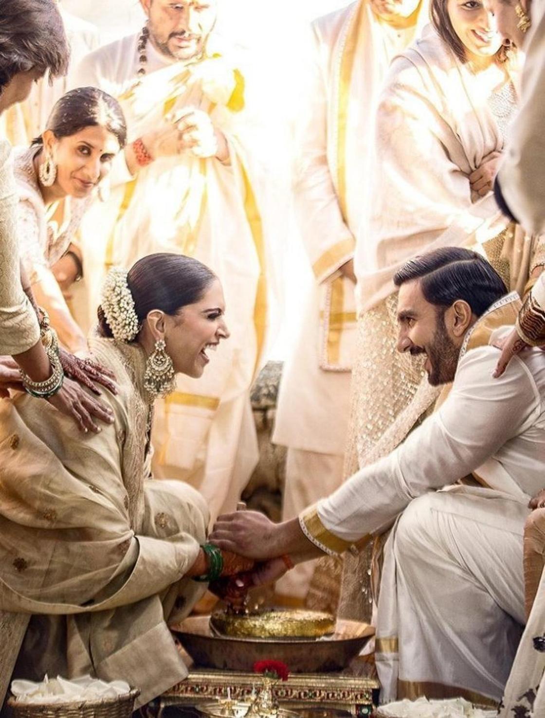 Как в сказке: роскошная индийская свадьба самой красивой пары Болливуда