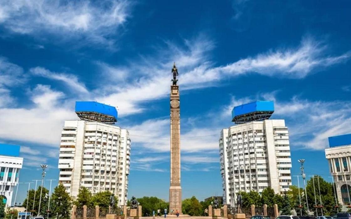 Площадь Республики в Алматы