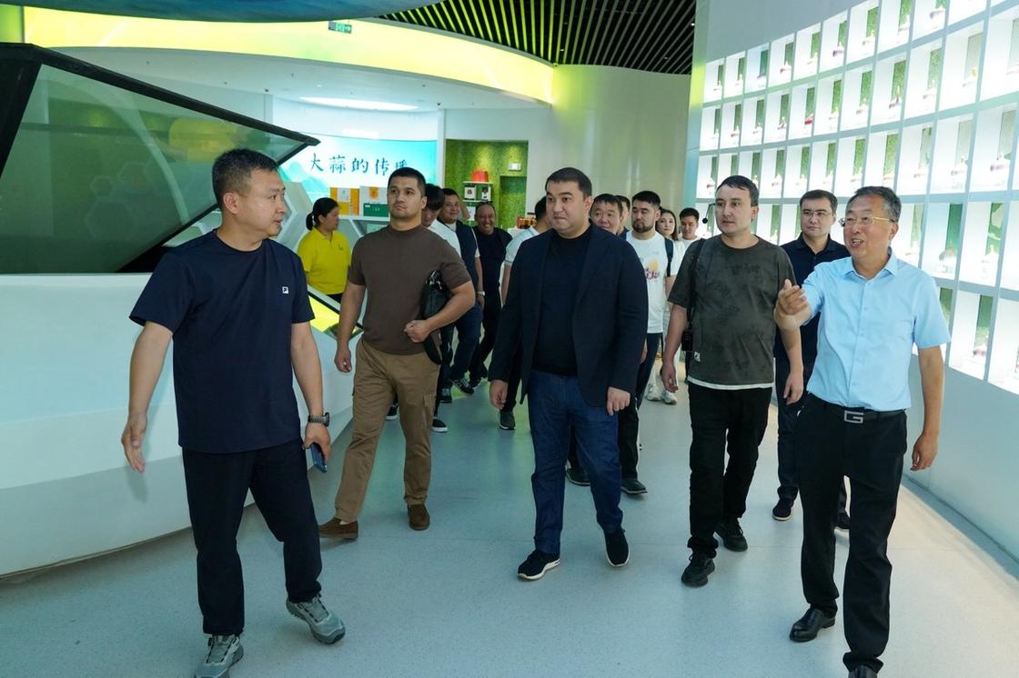 Түркістан облысы әкімінің Қытайға жұмыс сапары