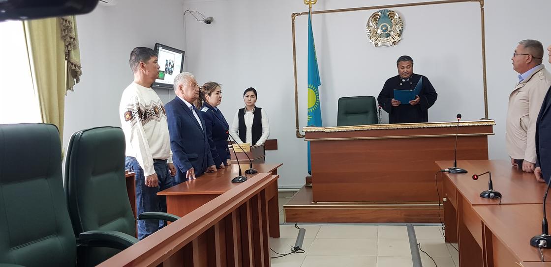 Шалқарда құрдасын өлтірген 16 жастағы бала тоғыз жылға абақтыға қамалды Шалқарда құрдасын өлтірген 16 жастағы бала тоғыз жылға абақтыға қамалды