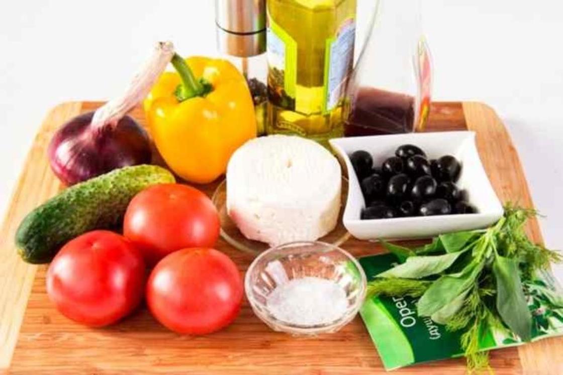 Греческий салат: рецепт, заправка
