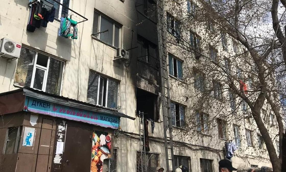 14 детей пострадали во время пожара в Нур-Султане: аким города приехал на место ЧП