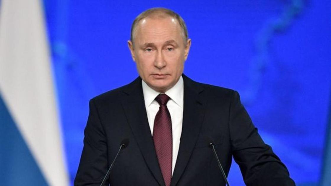 Послание Путина Федеральному собранию - о налогах, бедняках и ракетах