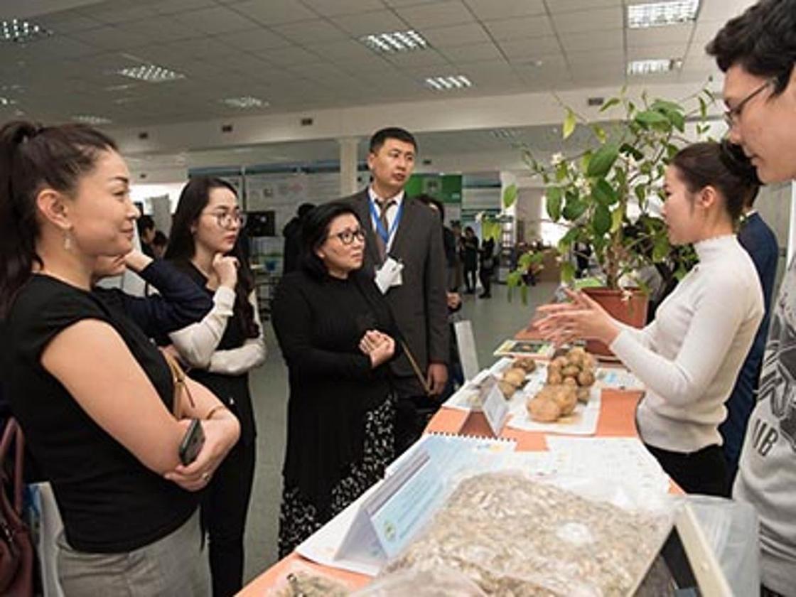 Молодые ученые из 10 стран мира встретились в Алматы на форуме по развитию АПК