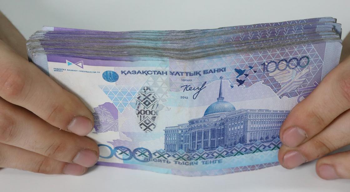 Спутники за 260 млн евро и деньги в "Банке Астаны": хищения расследуют в космо-проекте Казахстана
