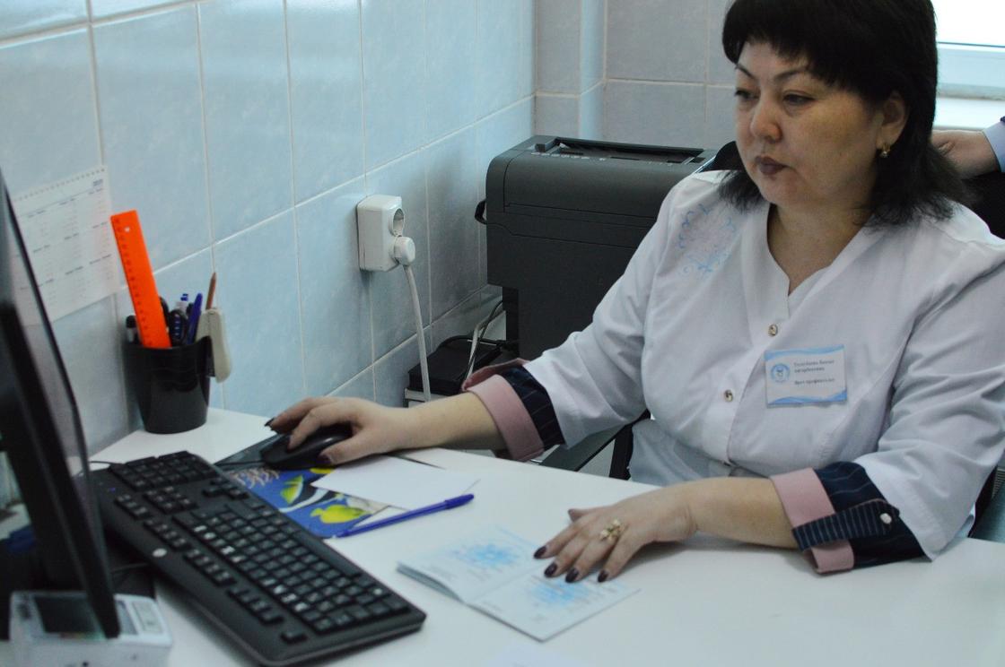 Конец фиктивным медкнижкам: новый сервис в приложении Smart Astana