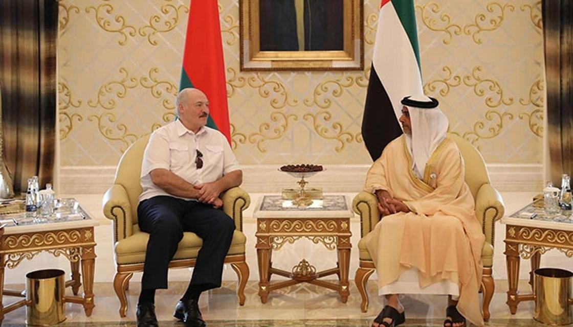Лукашенко болеет и тайно лечится в ОАЭ – блогер