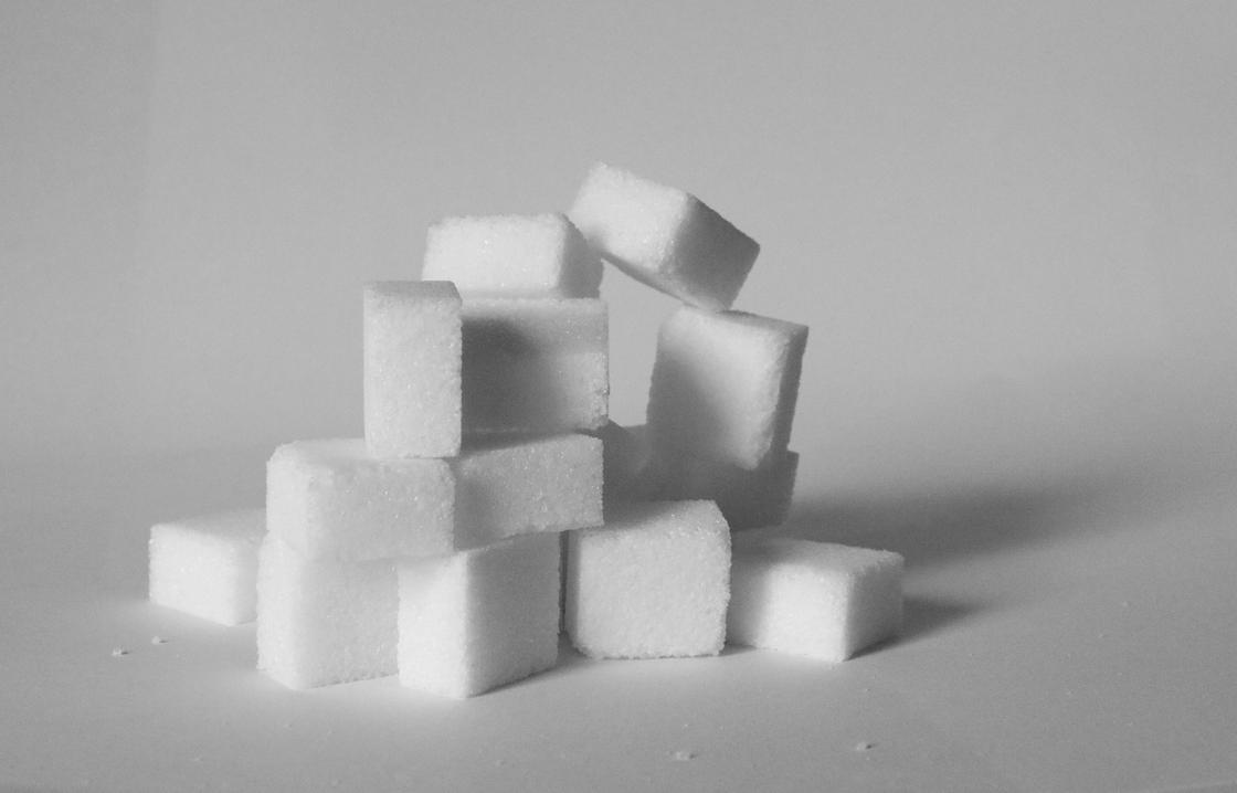Эксперты заявили, что российский сахар разорит казахстанских производителей