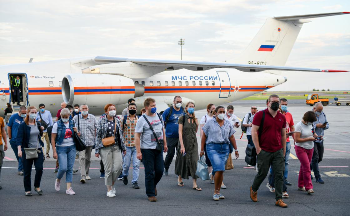 Российские врачи, прибывшие в Нур-Султан