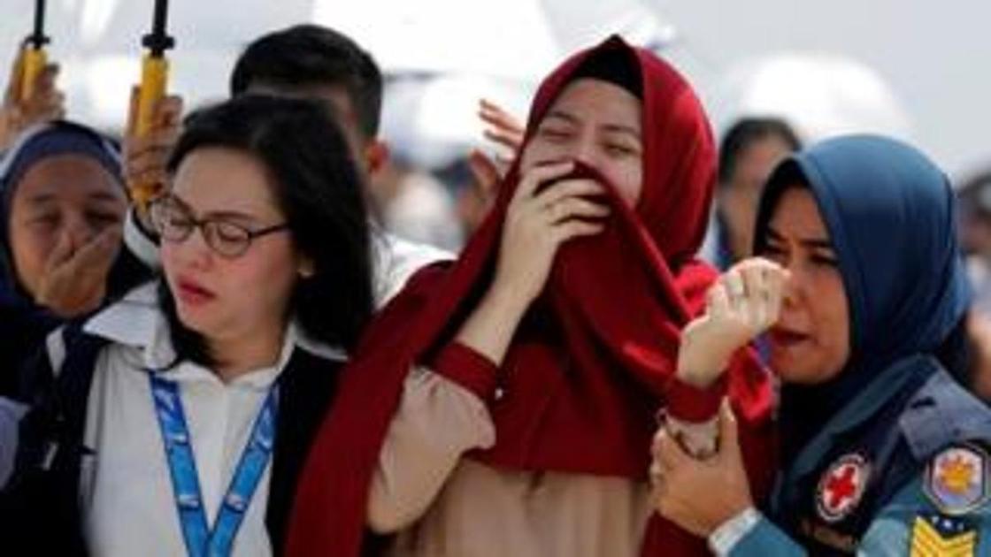 Крушение "боинга" в Индонезии: самолет не должен был подниматься в воздух