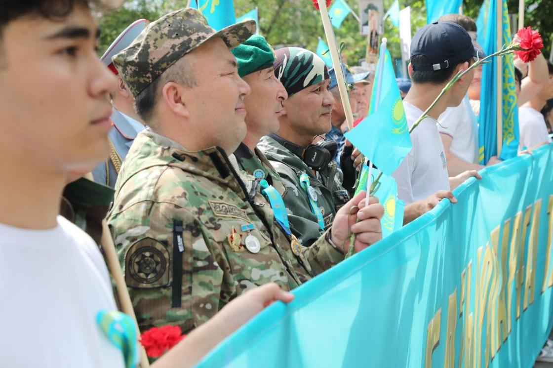 Акция «Батырларға тағзым» Акция «Батырларға тағзым»
