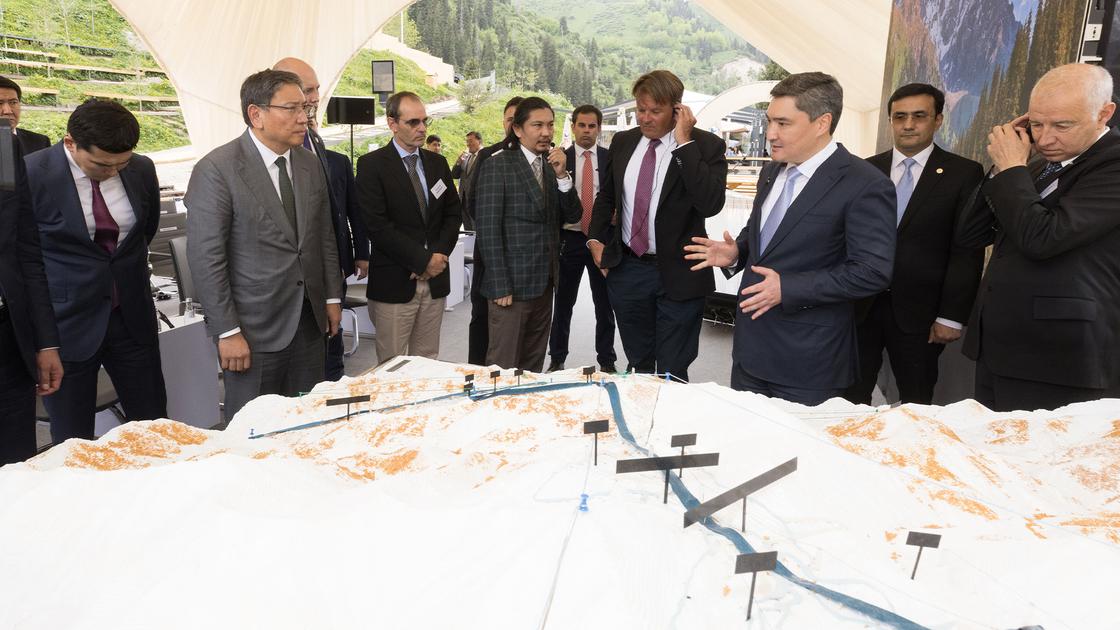 Олжас Бектенов в Алматы на презентации кластера