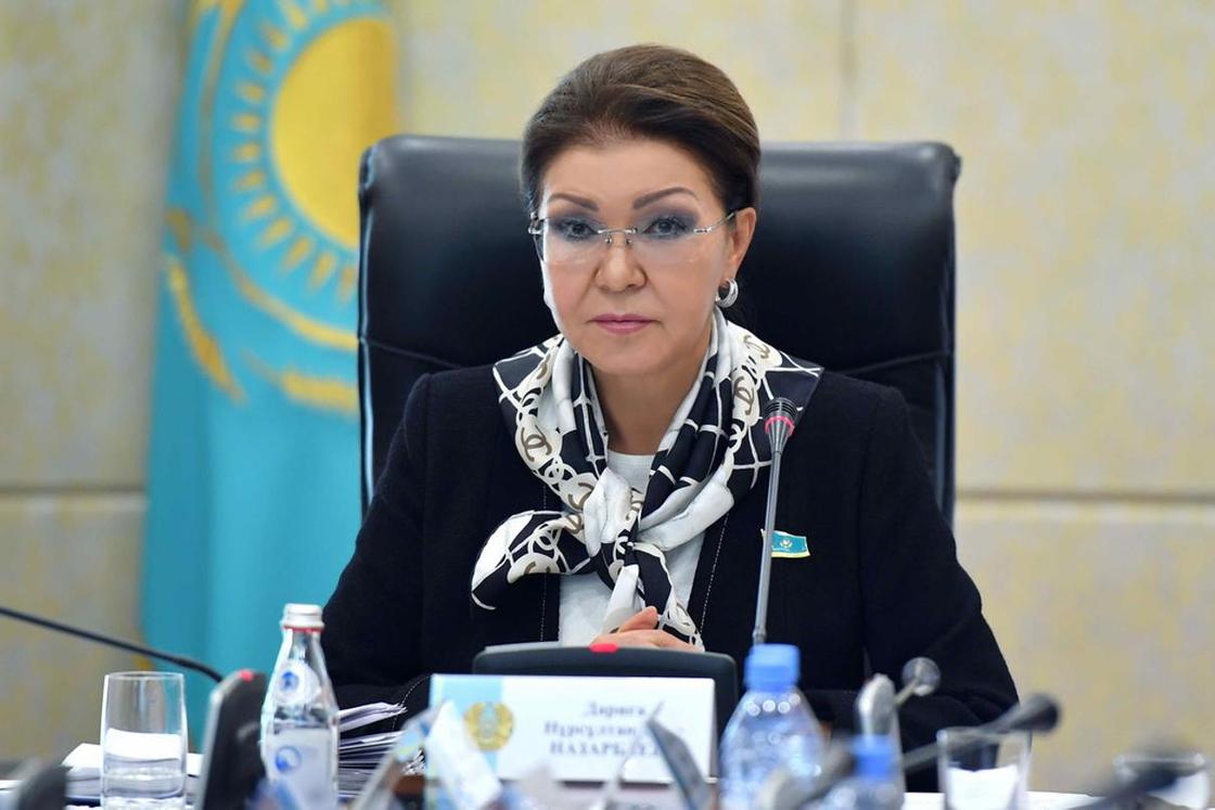 Даригу Назарбаеву возмутили факты коррупции в Казахстане