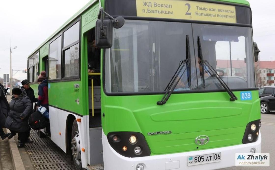 "Скучно не было": чиновники проверили работу новых автобусов в Атырау (фото, видео)