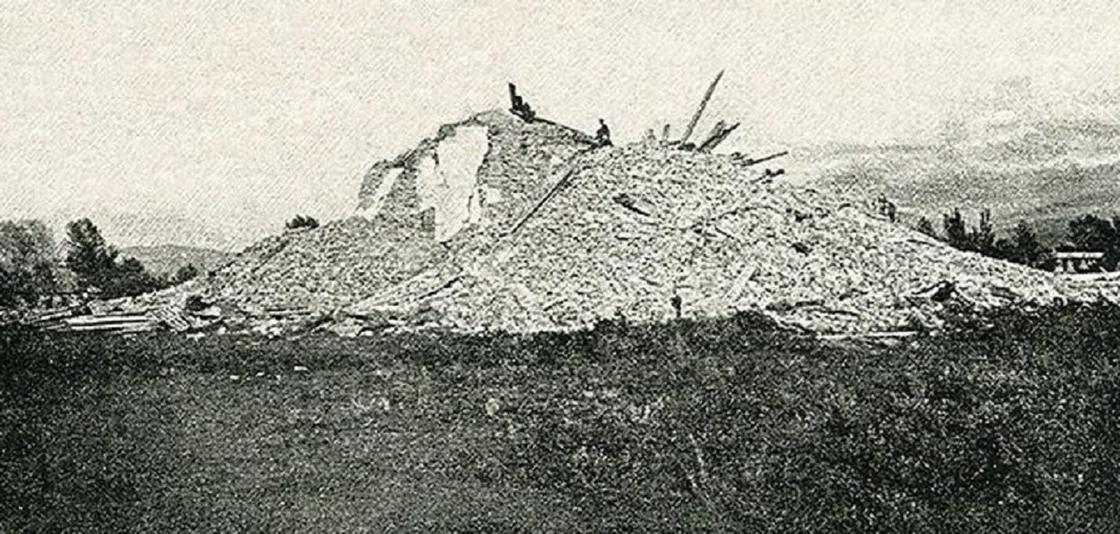 Архивные фото и заметки о разрушительном землетрясении в Верном появились в Сети