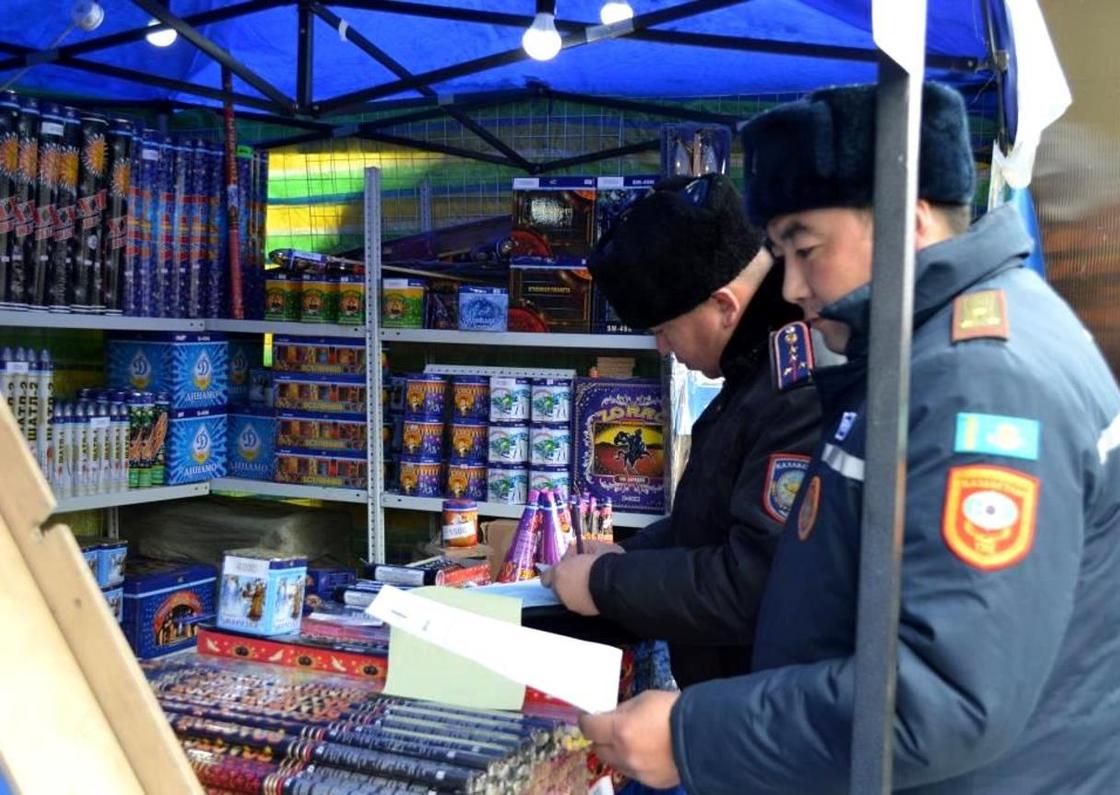 Алматинцам рассказали о безопасном использовании пиротехники