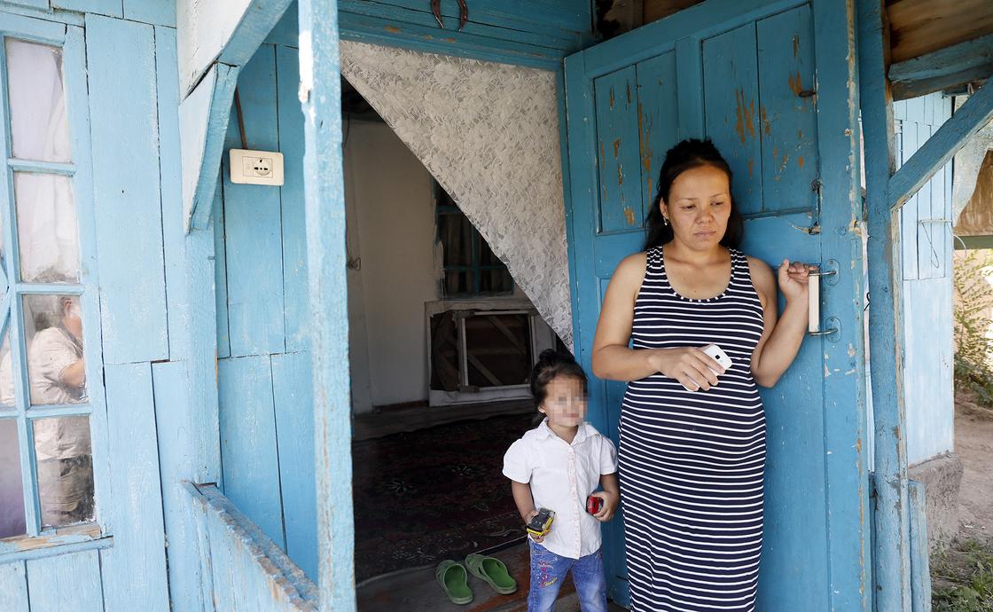 Беременная женщина осталась без жилья с пятью детьми в Алматинской области