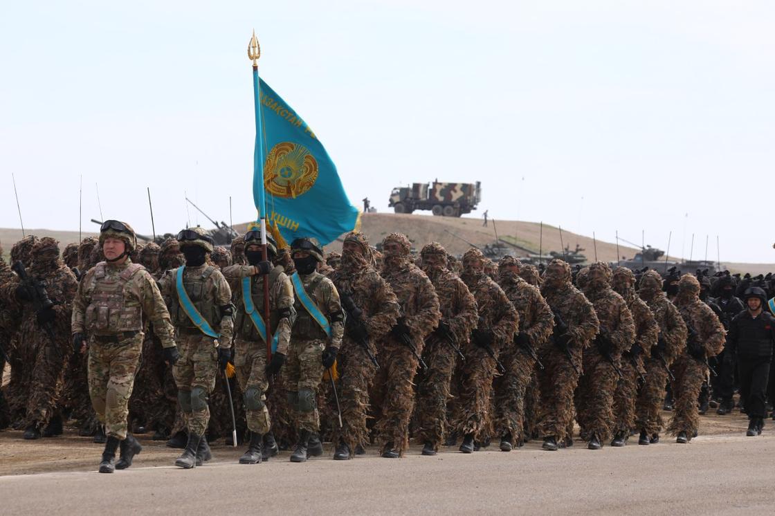 Казахстанские солдаты