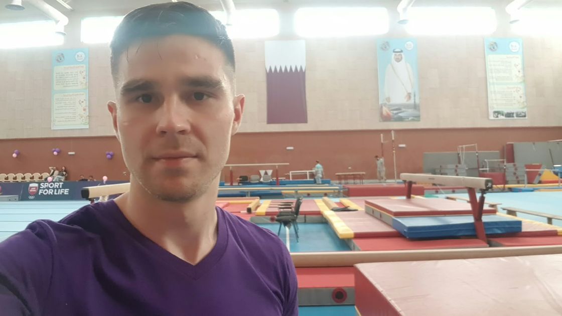 Тренер по спортивной гимнастике Аслан Русланов