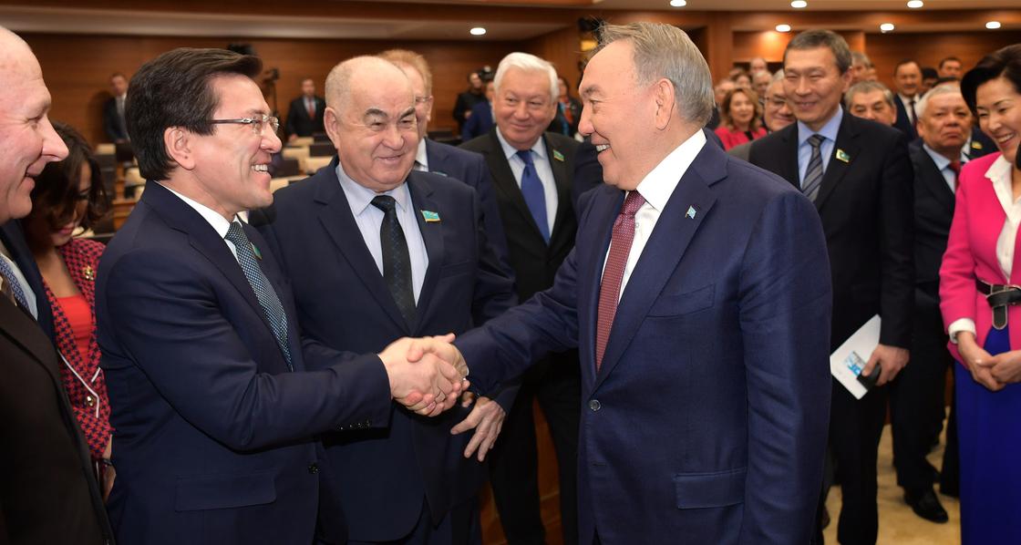Назарбаев: Упущения в работе министерств привели к отставке правительства