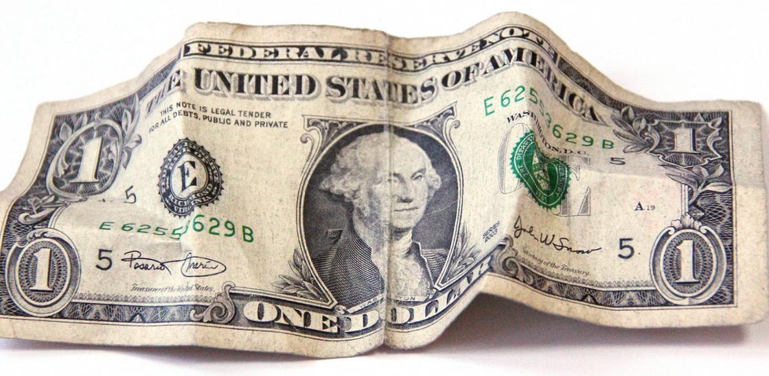 Доллар реагирует на внешние шоки – глава МНЭ