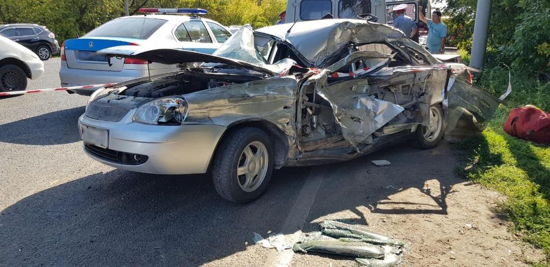 Не работал светофор: женщина погибла в ДТП в Уральске (фото)