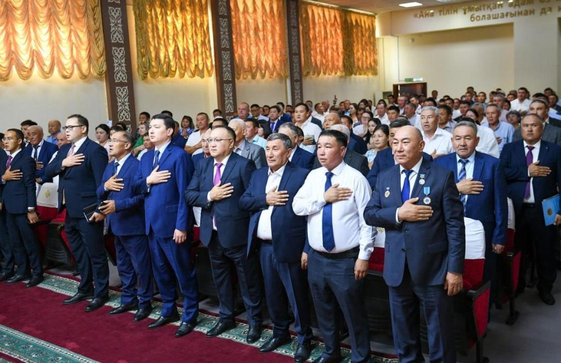 Участники торжественного мероприятия Участники торжественного мероприятия