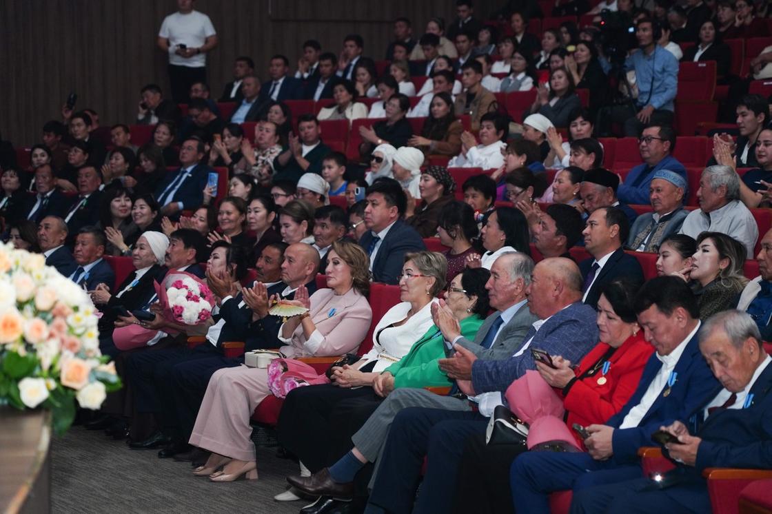 Түркістанда Республика күніне арналған іс-шара өтті