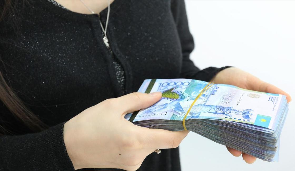 Мошенница оформила на свою знакомую онлайн-кредиты на 500 тыс. тенге в ВКО Мошенница оформила на свою знакомую онлайн-кредиты на 500 тыс. тенге в ВКО