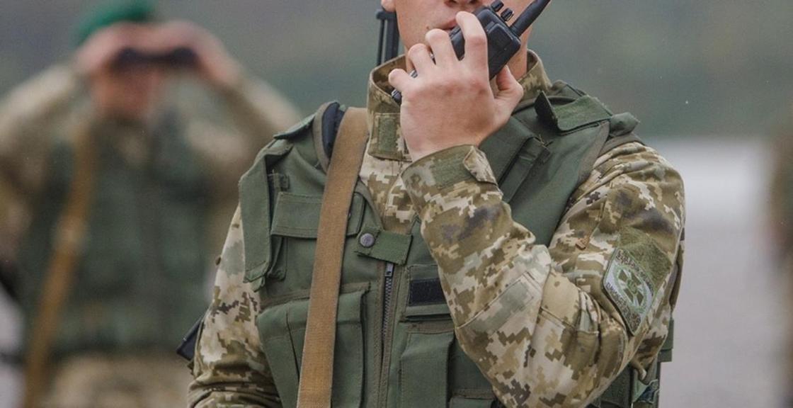 Более тонны спиртного и винтовку с боеприпасами задержали на границе Казахстана