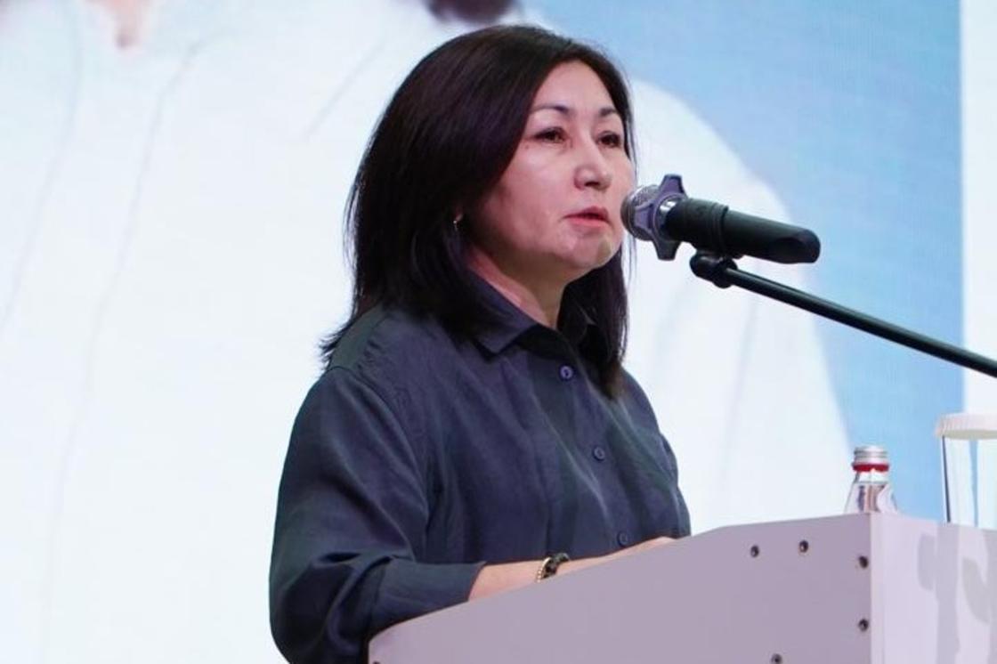 Гульжайна Касенова на конференции Гульжайна Касенова на конференции