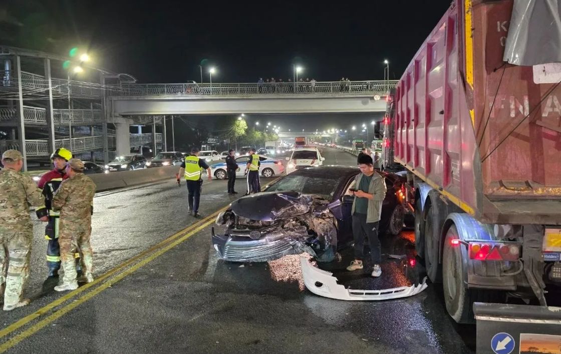 Автомобили попали в аварию