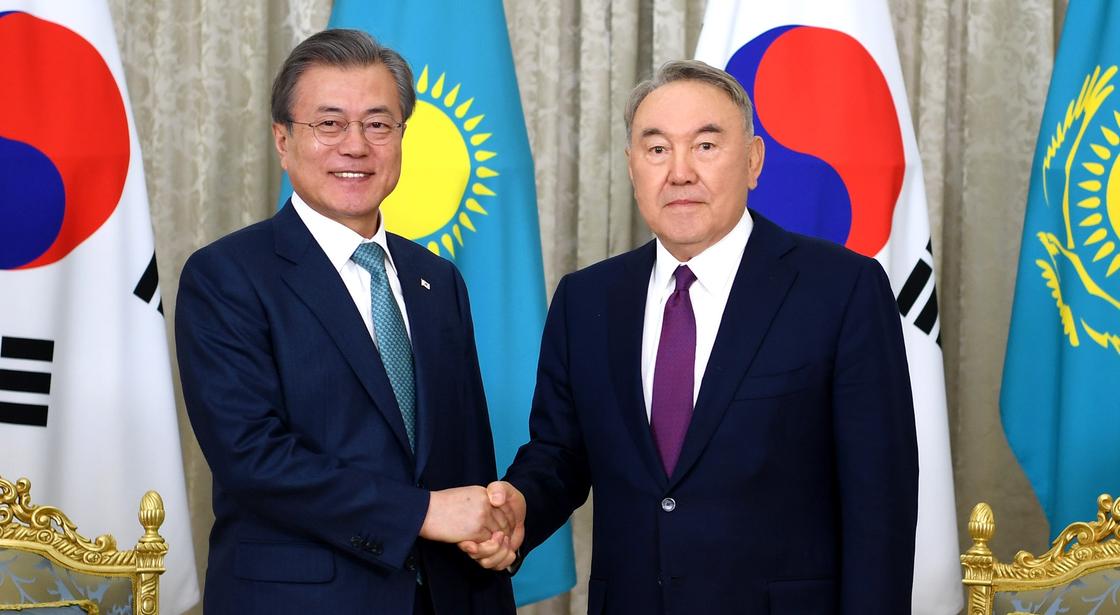 Президент Южной Кореи написал Назарбаеву