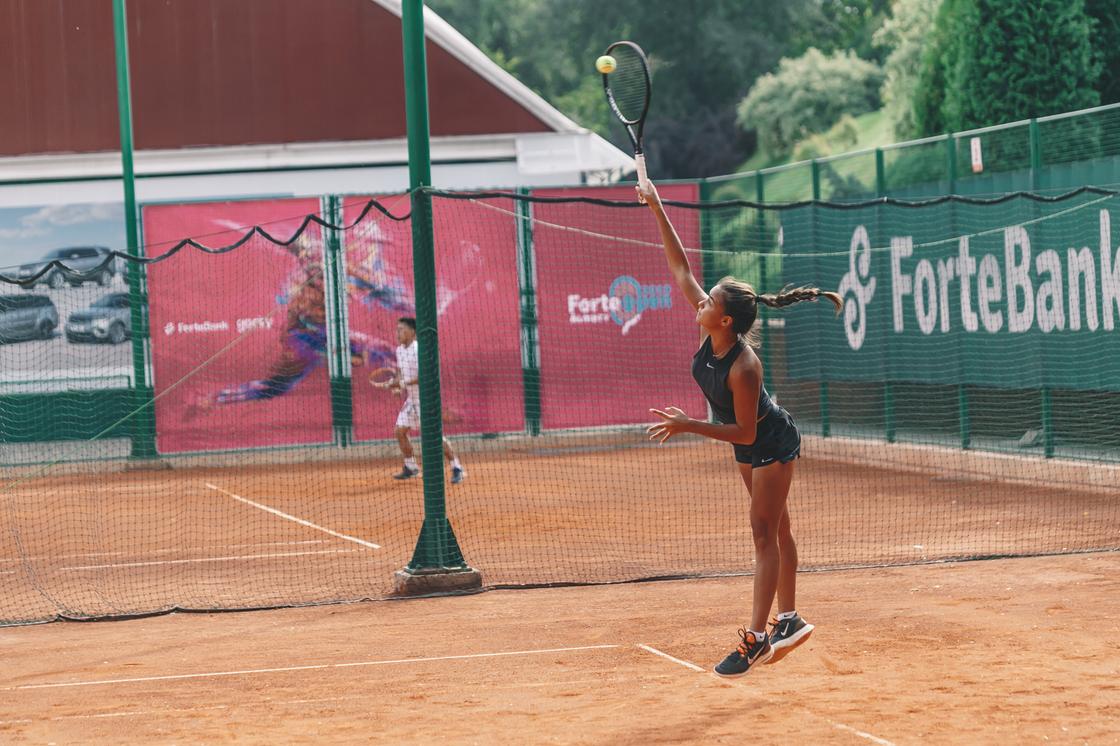 Турнир по теннису ForteOpen в поддержку детского спорта состоялся в Алматы