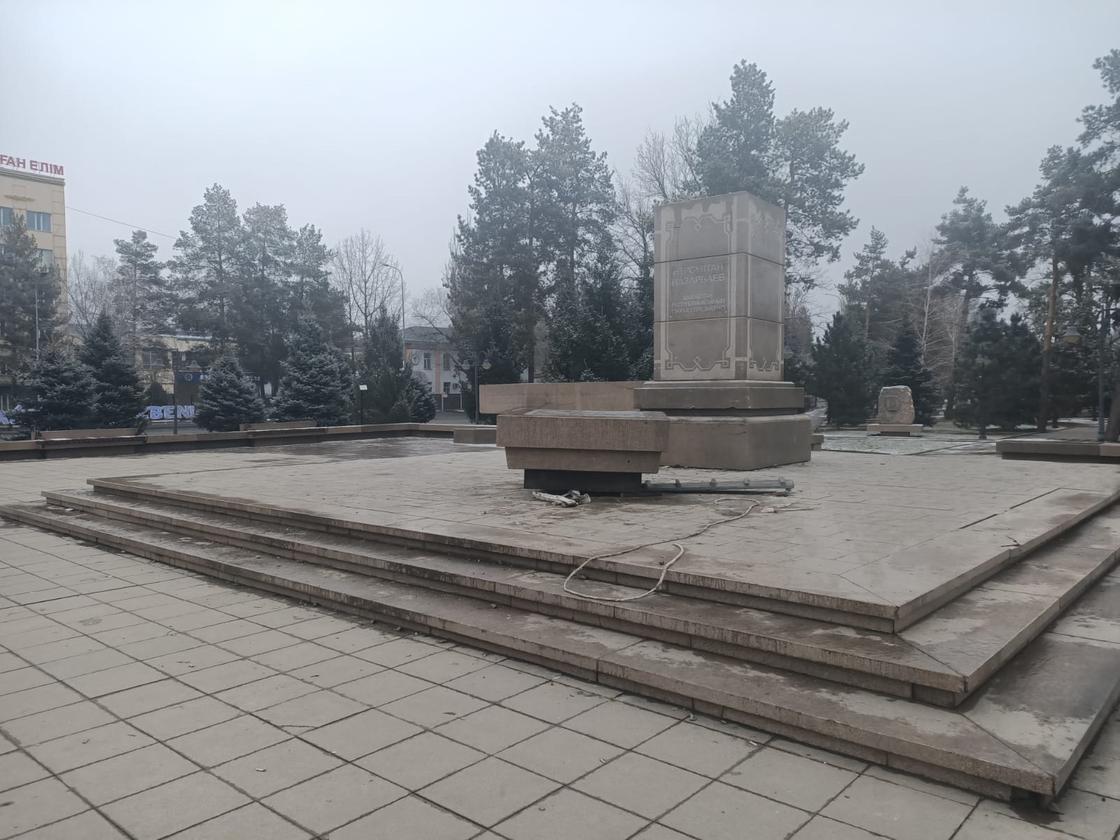 Площадь в Талдыкоргане