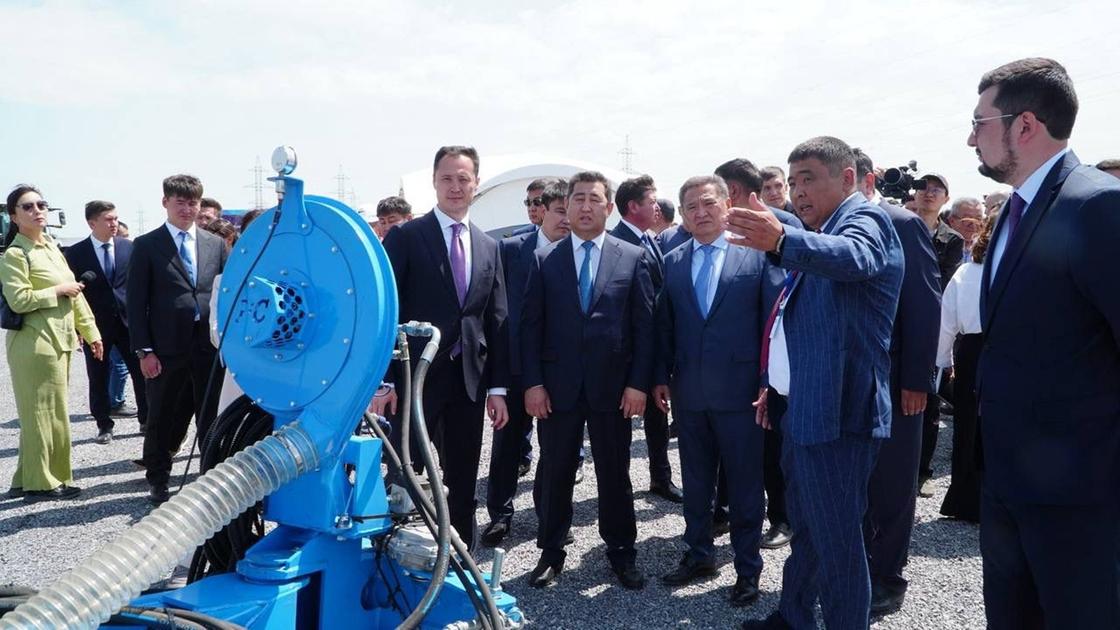 Показ техники