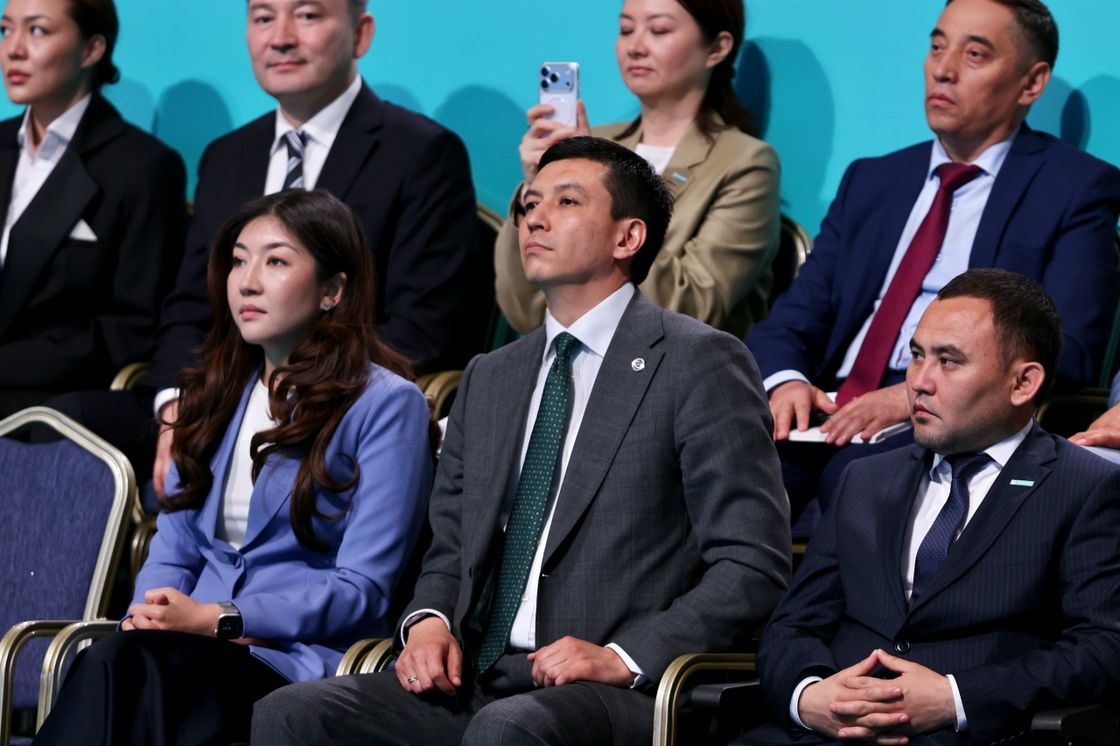 Съезд партии AMANAT
