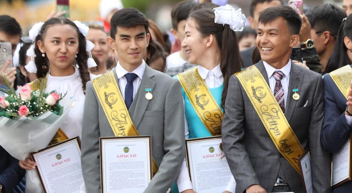 505 выпускников стали обладателями "Алтын белгі" в Актобе