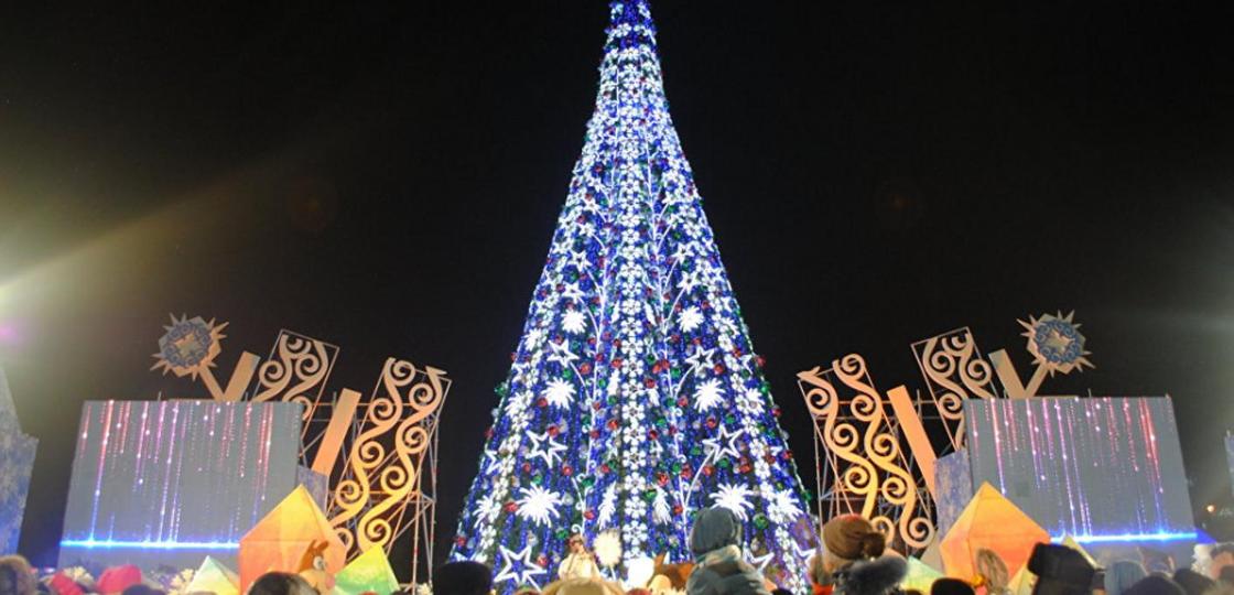 Главную елку страны зажгут в Астане 18 декабря
