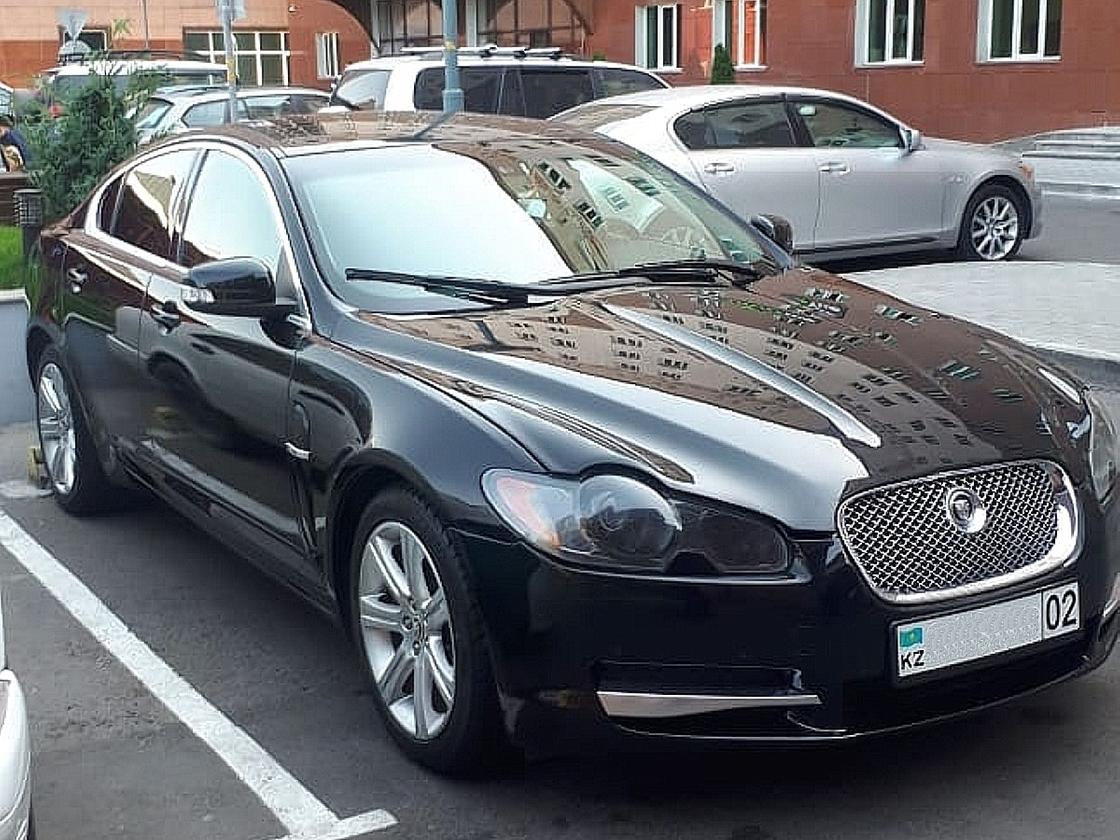 Jaguar XF в аренду