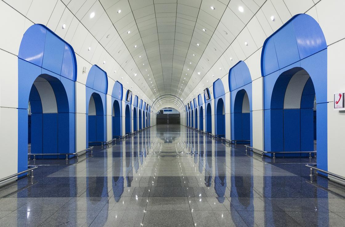 Основной зал станции метро