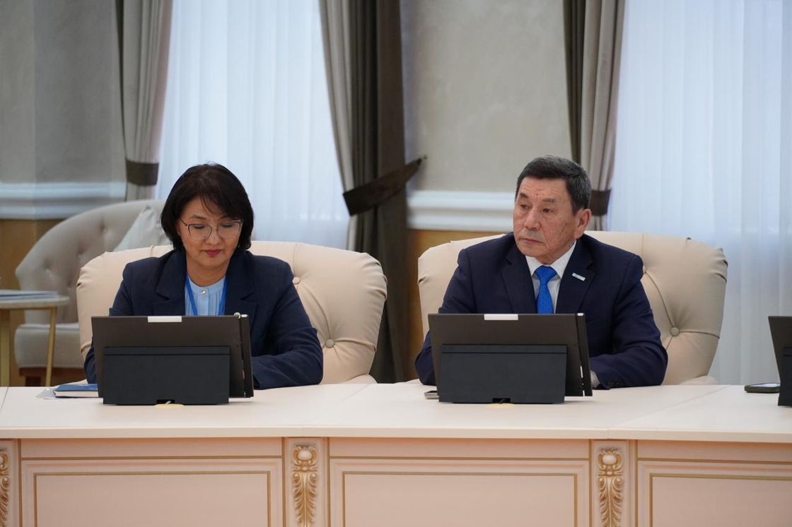 Заседание коалиции "За Народную Конституцию Справедливого и Прогрессивного Казахстана"