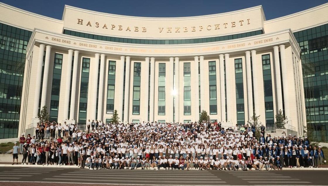 В столице стартовал республиканский тур олимпиады «IQanat» для 700 сельских учеников