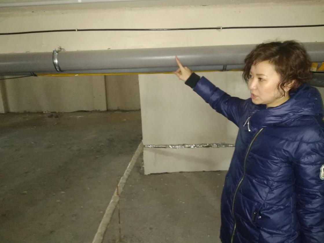 "Жить в нем опасно": жильцы дома, построенного по госпрограмме в Уральске