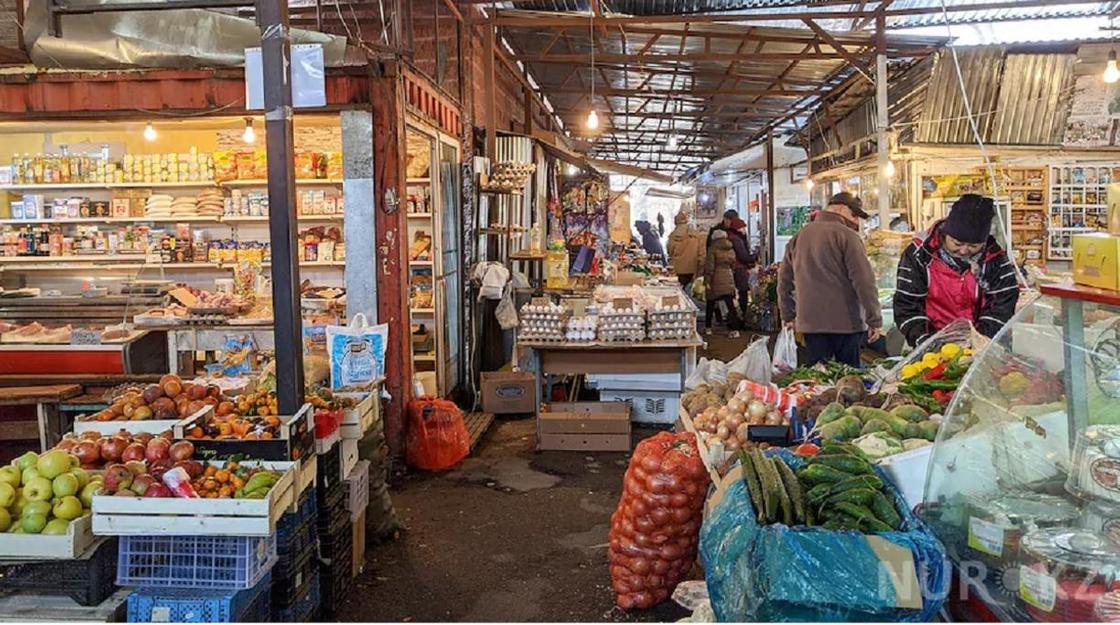 Рынки Алматы закрыли на санитарный день