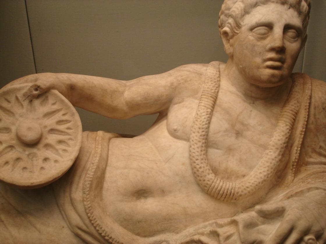 Римская скульптура гедониста