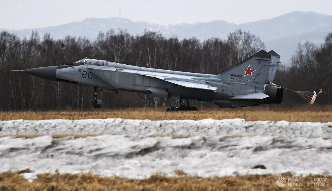 Полеты МИГ-31 приостановлены в Казахстане