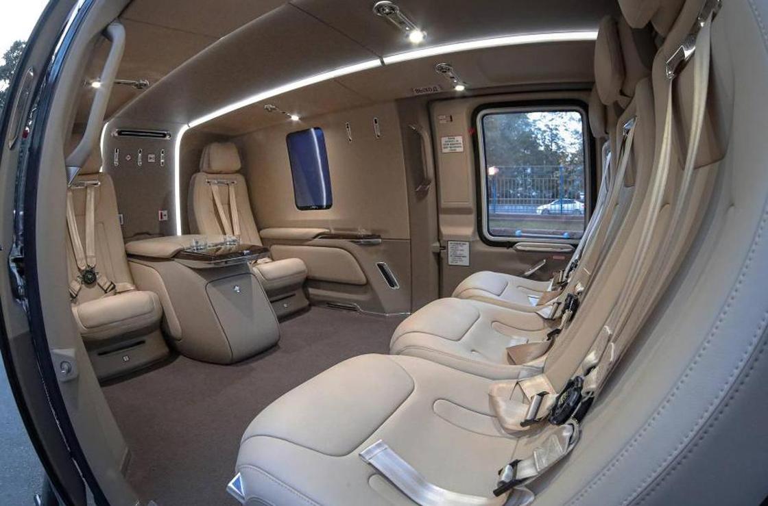 Летающий лимузин: вертолет в стиле Aurus показали на авиасалоне в Москве